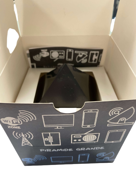 PIRAMIDE GRANDE 6CM SHUNGITE NATURALE   PER AMBIENTI